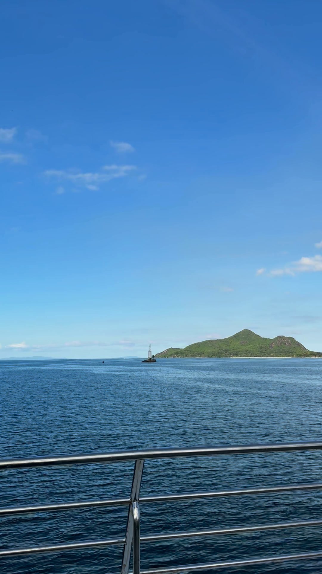 View from the Cat Cocos ferry between Mahé and Praslin